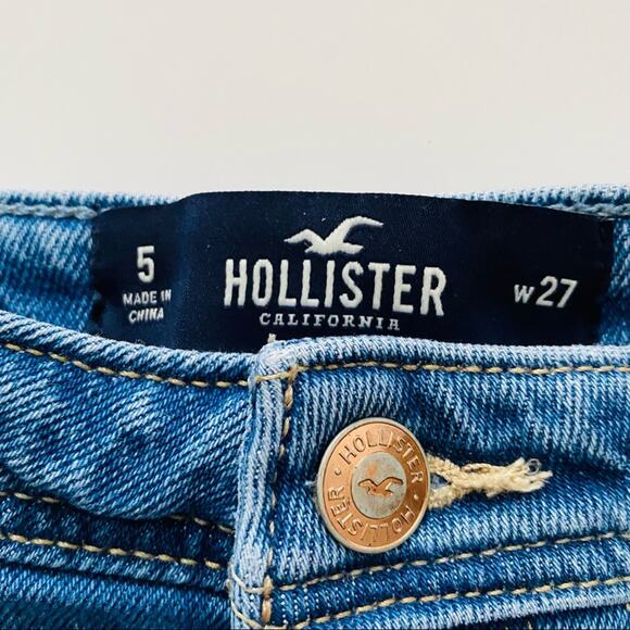 Hollister | Embroidered High-Rise Boyfriend Shorts 27 - Picture 7 of 8